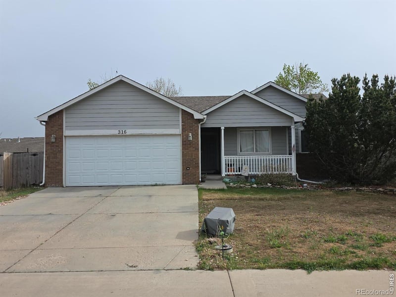 316 28th St Ln, Greeley, CO 80631