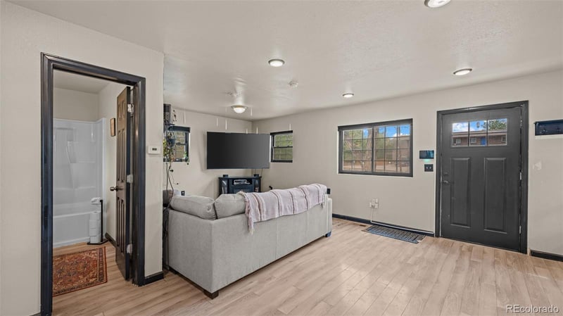 740 Depew St, Lakewood, CO 80214
