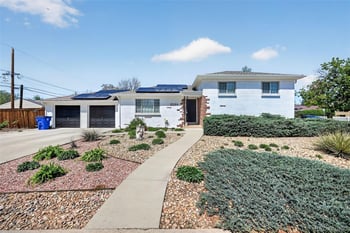2201 Oakland St, Aurora, CO 80010