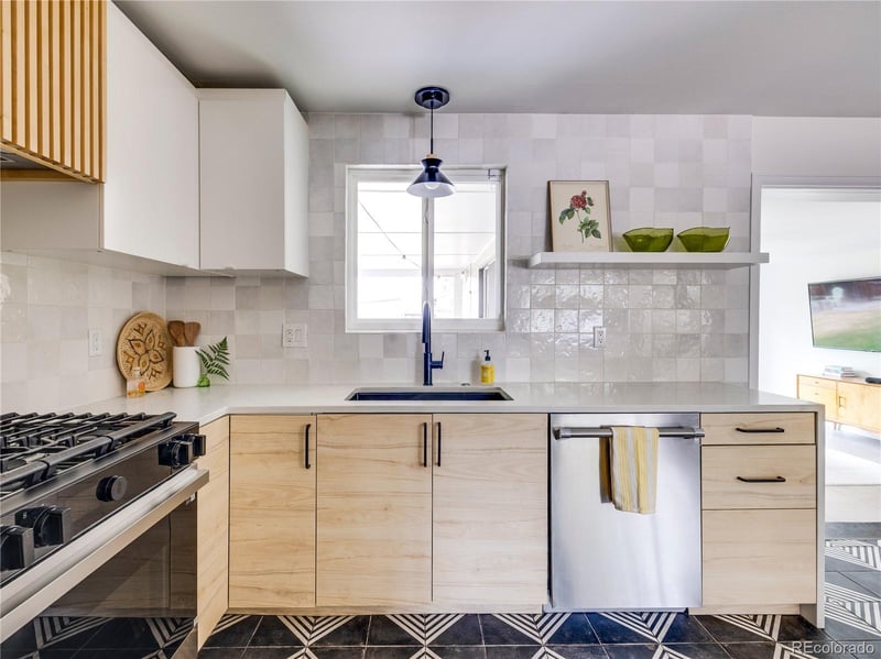 7107 E Wyoming Pl, Denver, CO 80224