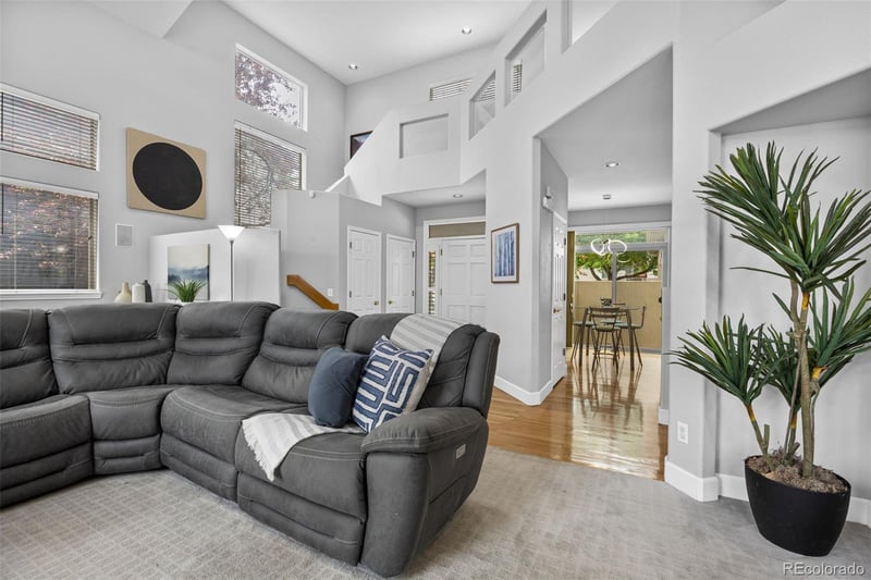 9647 Arbor Pl, Englewood, CO 80111
