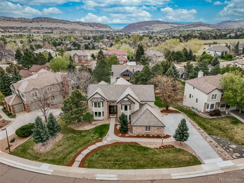 6 Amberwood Ln, Littleton, CO 80127