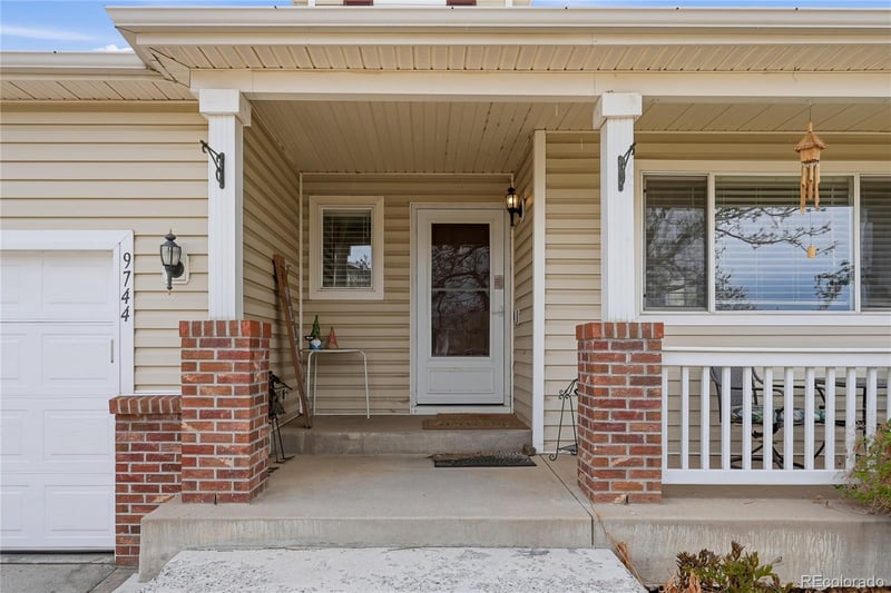 9744 Fox Den Dr, Littleton, CO 80125