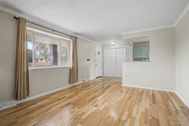5205 86th Ave, Arvada, CO 80003