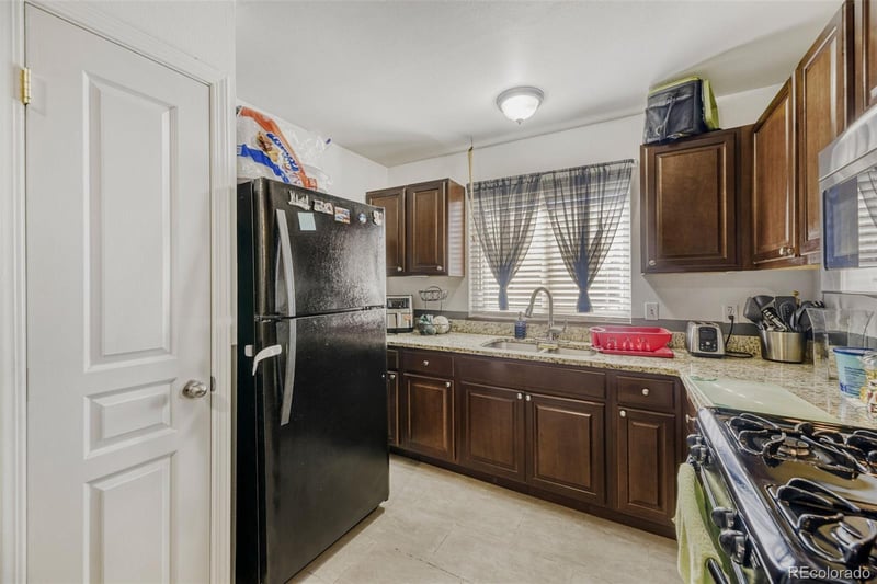 19093 22nd Dr, Aurora, CO 80011