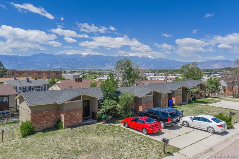 6727 Dale Rd, Colorado Springs, CO 80915