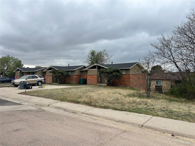 6727 Dale Rd, Colorado Springs, CO 80915