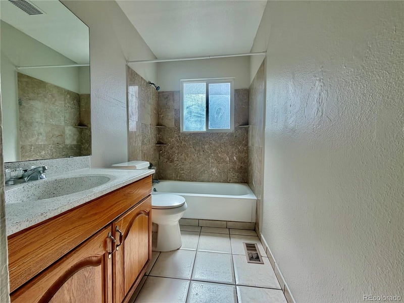 14764 March Dr, Denver, CO 80239