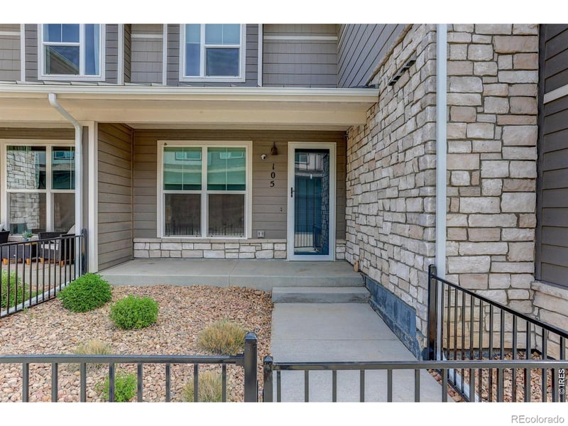 330 High Point Dr #105, Longmont, CO 80504