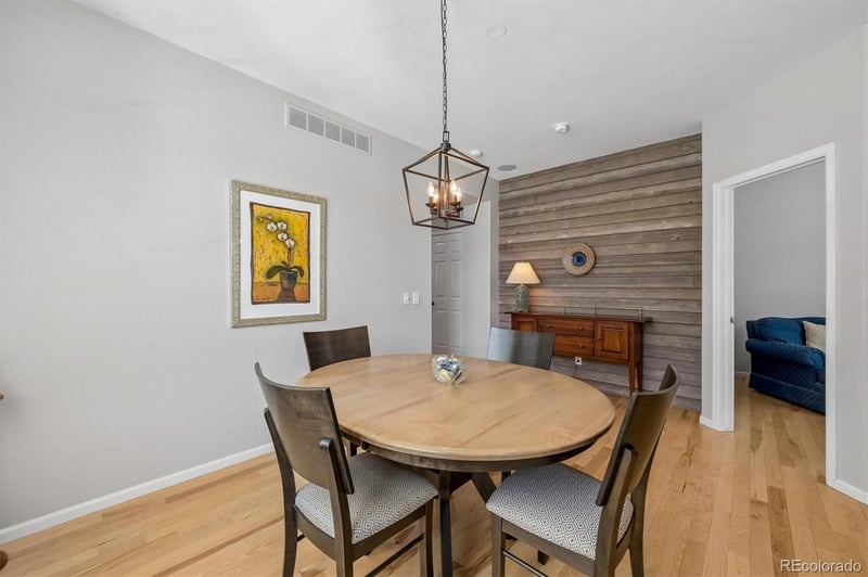 9489 Cedarhurst Ln #E, Highlands Ranch, CO 80129
