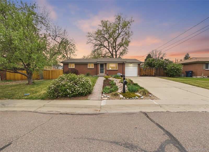 851 Miller Ct, Lakewood, CO 80215