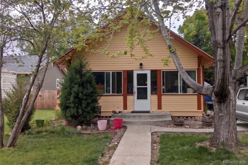 37 4th Ave, Longmont, CO 80504