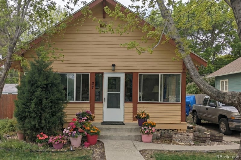 37 4th Ave, Longmont, CO 80504