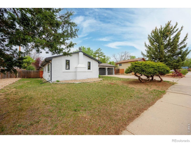909 Willshire Dr, Fort Collins, CO 80521
