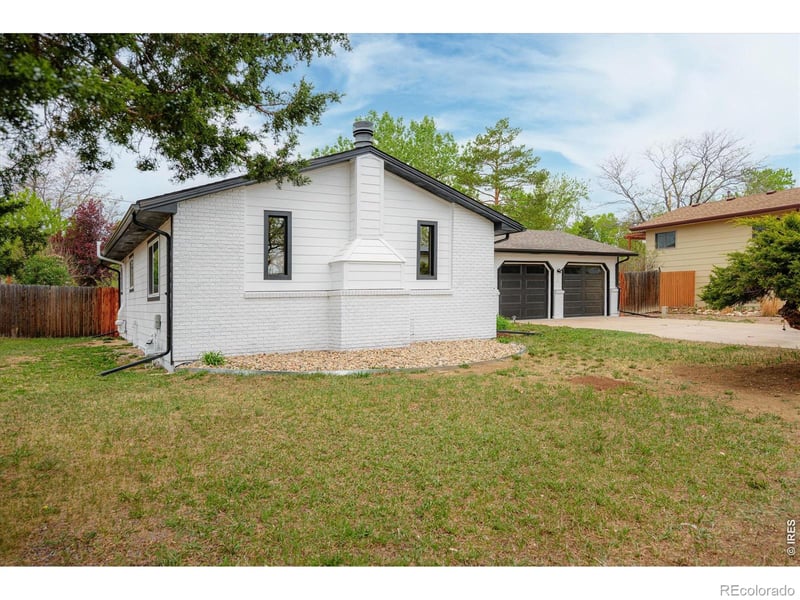 909 Willshire Dr, Fort Collins, CO 80521