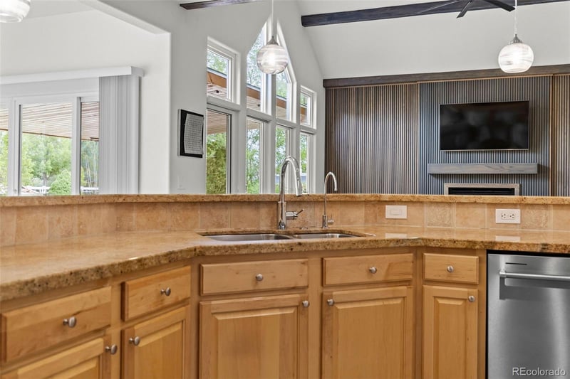 6885 Saddleback Ave, Firestone, CO 80504