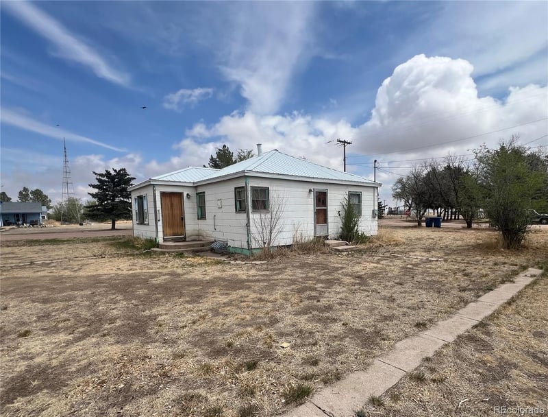 324 Elm St, Arriba, CO 80804