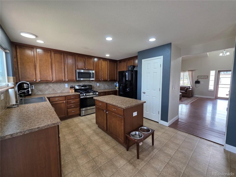 8807 Silver Glen Dr, Fountain, CO 80817