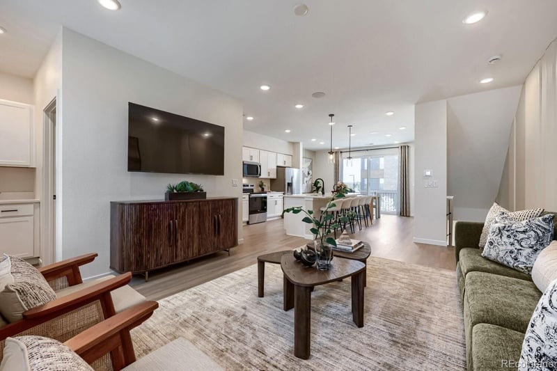 9200 47th Ave #202, Denver, CO 80238