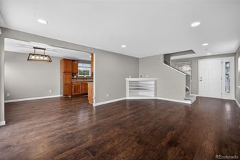 22471 Princeton Dr, Aurora, CO 80018
