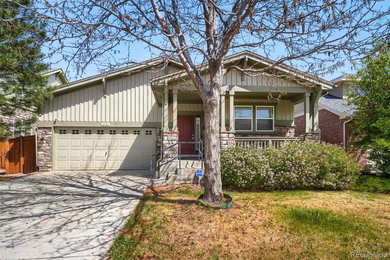 25107 Canal Pl, Aurora, CO 80018