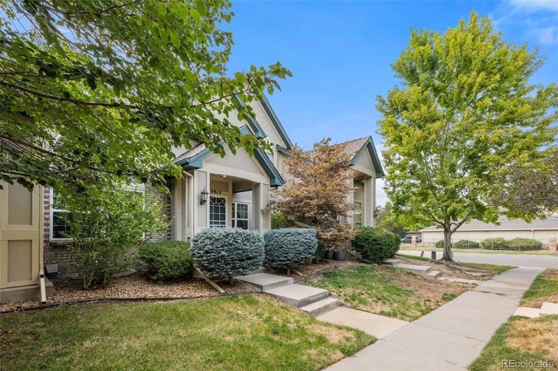9915 E Hawaii Pl, Aurora, CO 80247