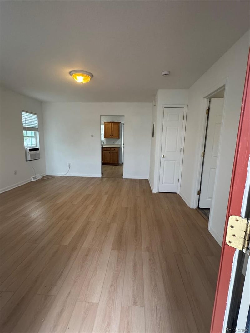 949 Perry St, Denver, CO 80219