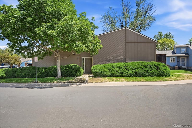 2801 Davies Dr, Littleton, CO 80120