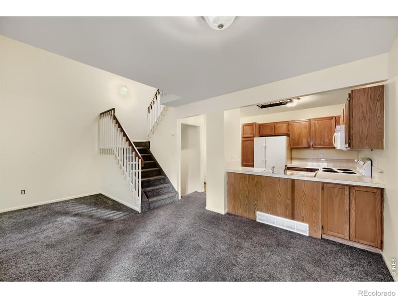 2112 Meadow Ct, Longmont, CO 80501