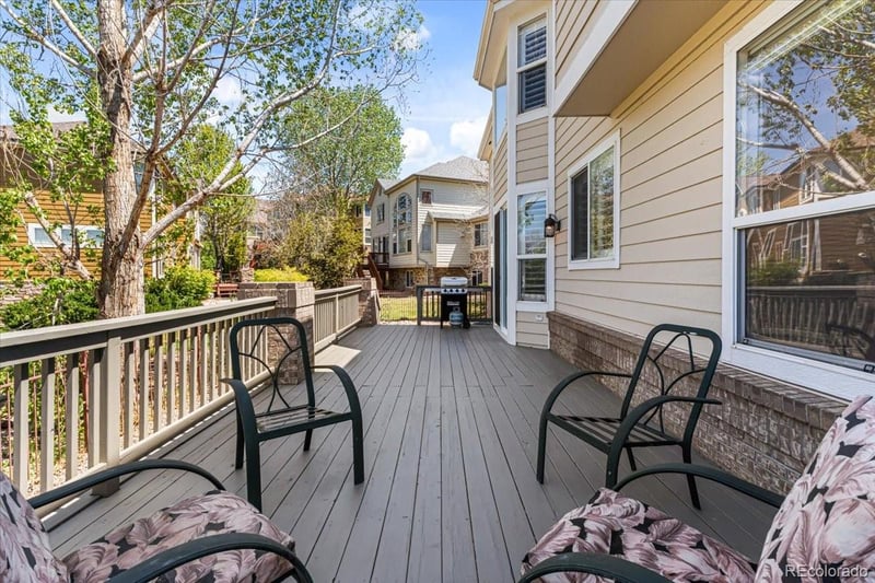 22045 Hoover Dr, Aurora, CO 80016