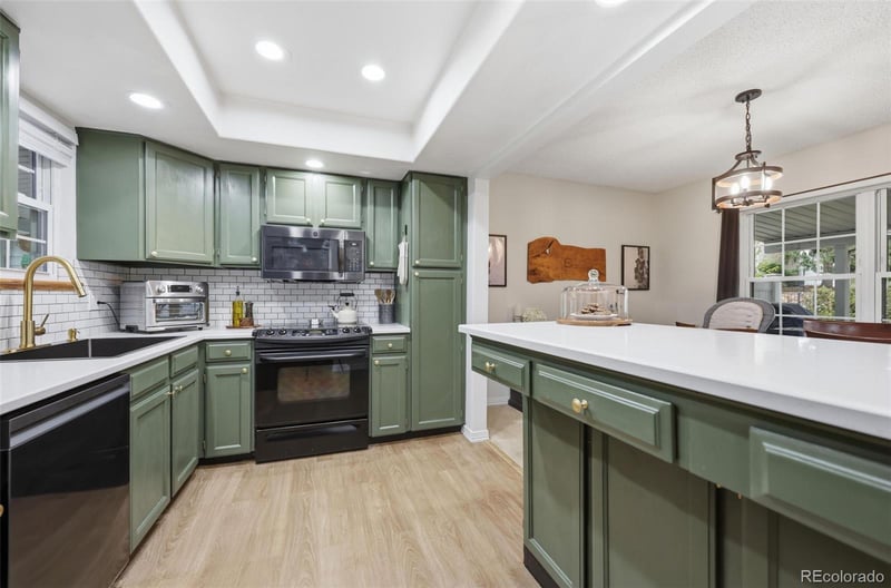 2598 Vaughn Way #B, Aurora, CO 80014