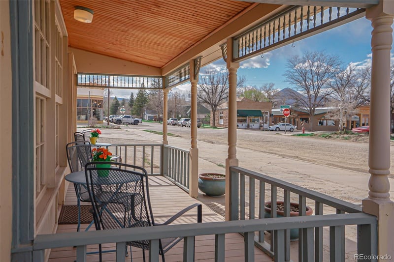 106 Francisco St, La Veta, CO 81055