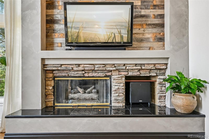 9315 Sulton Ct, Highlands Ranch, CO 80126