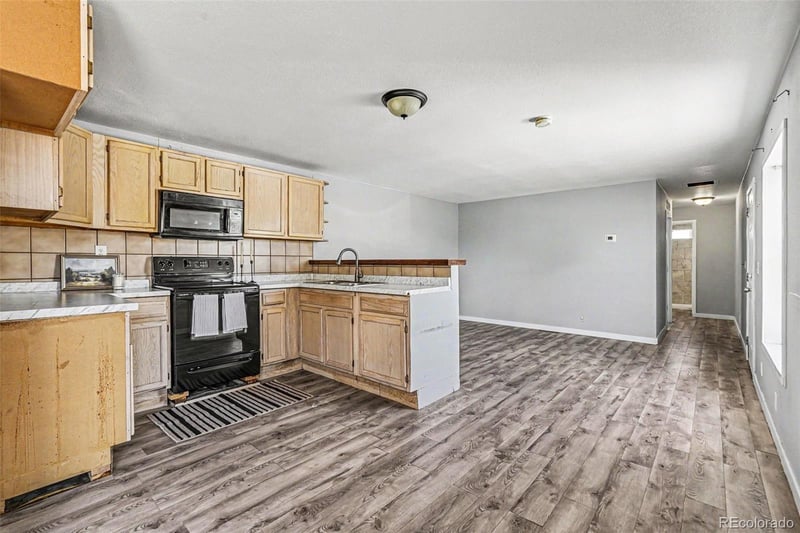 2551 92 Ave, Federal Heights, CO 80260