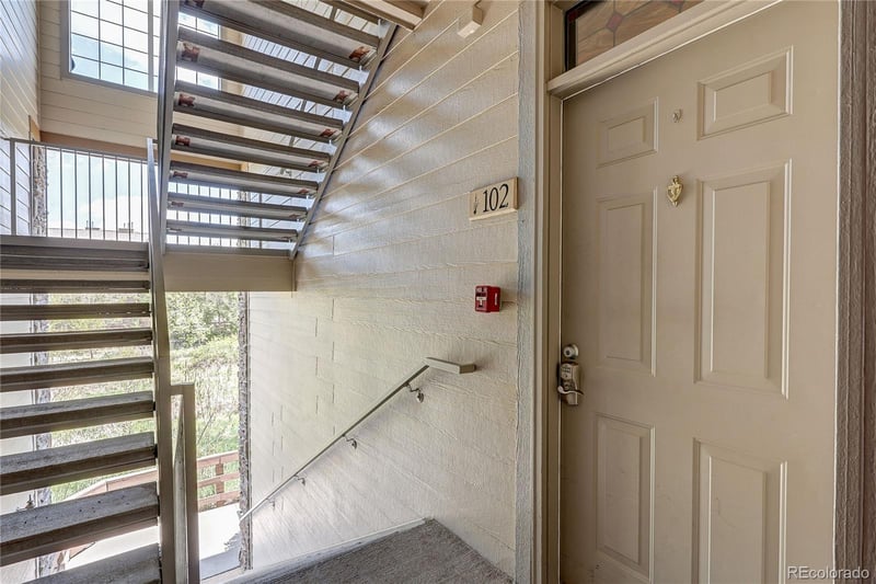10437 Hampden Ave #102, Lakewood, CO 80227