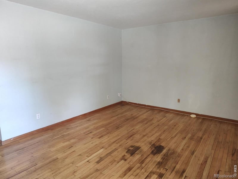 2 Forsyth Dr, Longmont, CO 80504