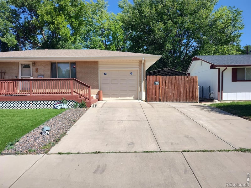 2 Forsyth Dr, Longmont, CO 80504