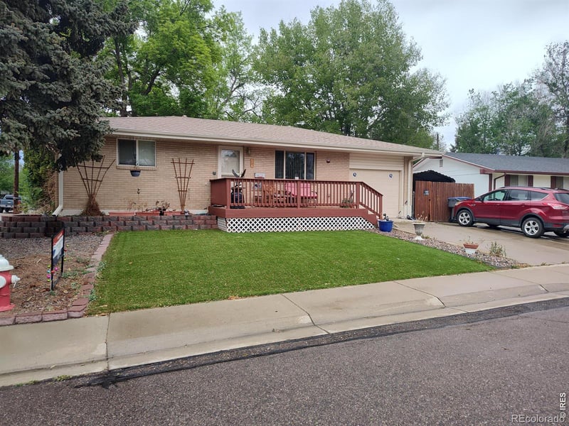 2 Forsyth Dr, Longmont, CO 80504