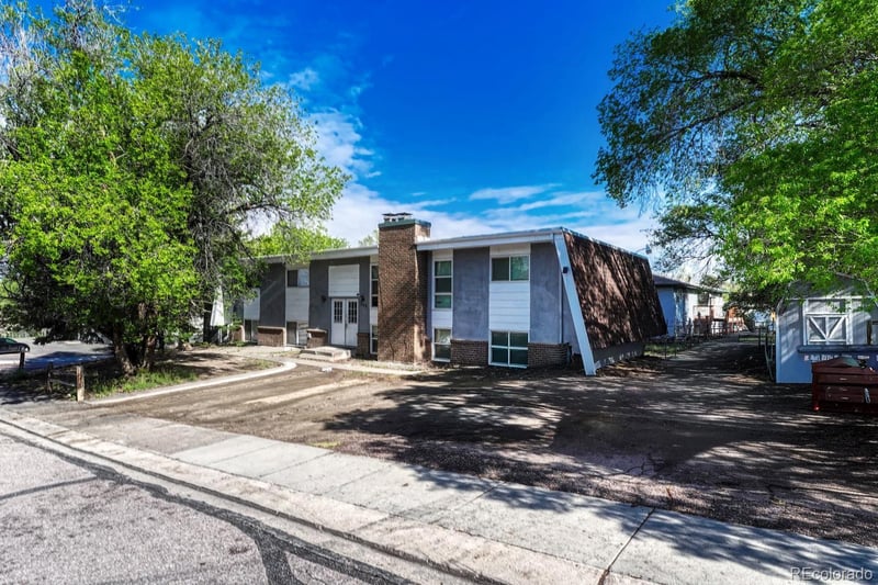 345 Gahart Dr, Colorado Springs, CO 80916