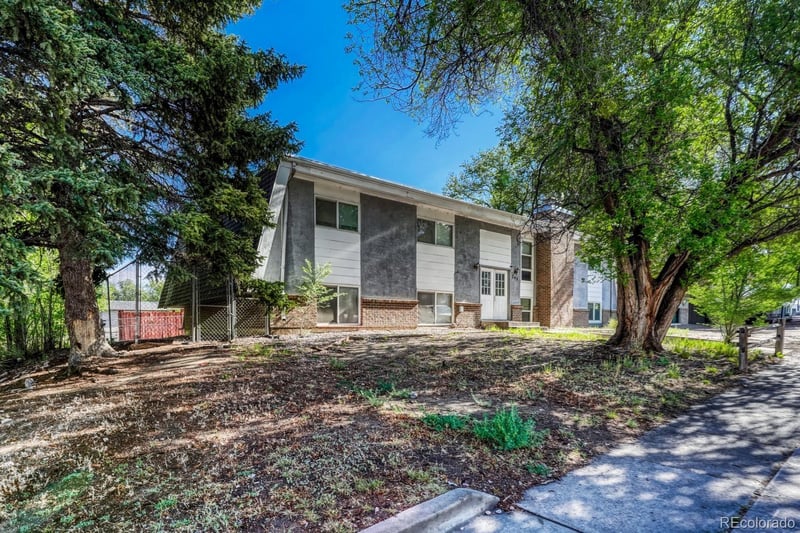 345 Gahart Dr, Colorado Springs, CO 80916