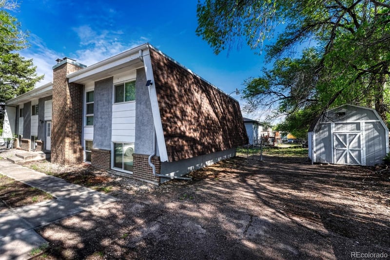 345 Gahart Dr, Colorado Springs, CO 80916