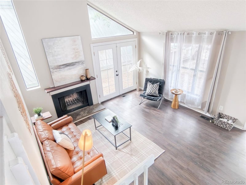 10107 Peakview Ave, Englewood, CO 80111