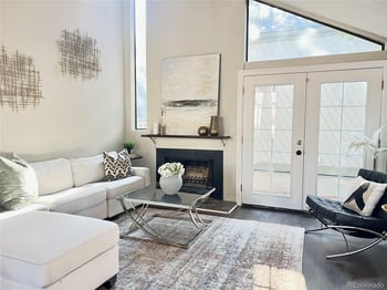 10107 Peakview Ave, Englewood, CO 80111