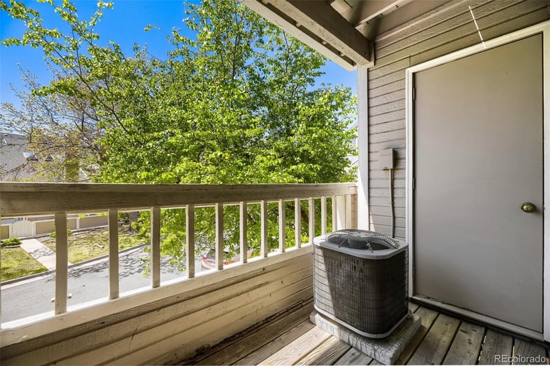 5755 Atlantic Pl #202, Lakewood, CO 80227