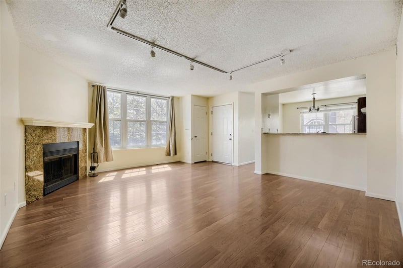 5755 Atlantic Pl #202, Lakewood, CO 80227