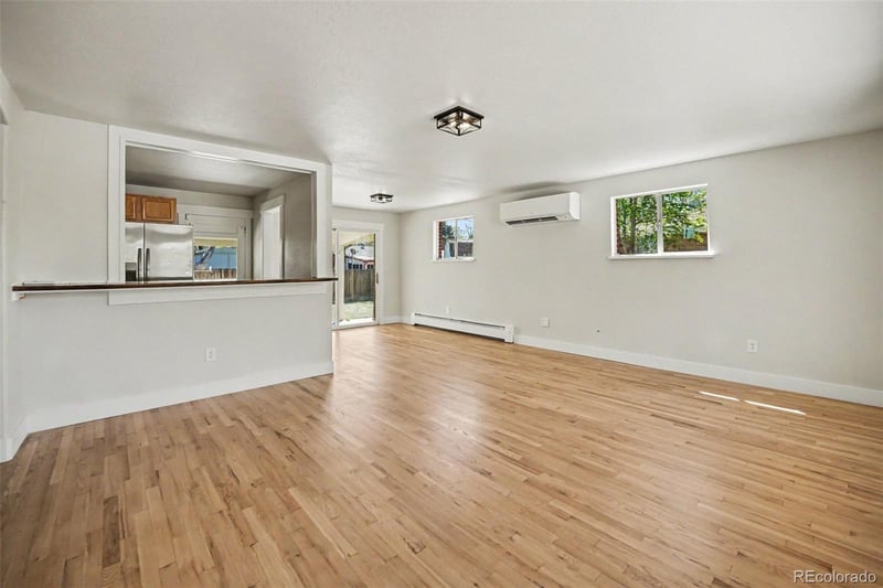 362 Salem St, Aurora, CO 80011