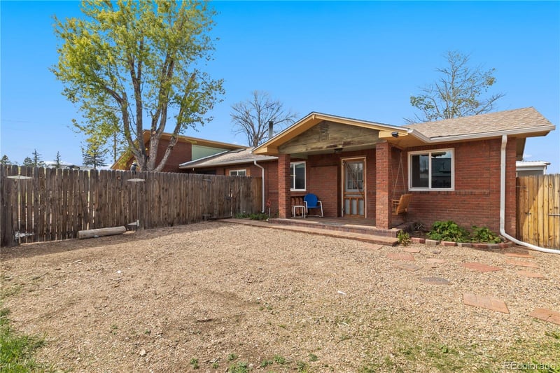 607 Navajo Ave, Simla, CO 80835