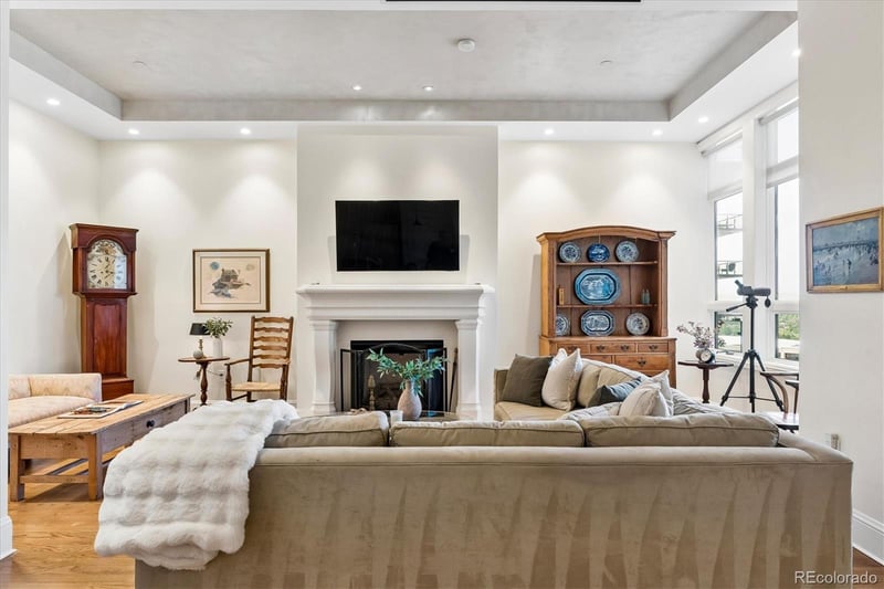 5455 Landmark Pl #712, Greenwood Village, CO 80111
