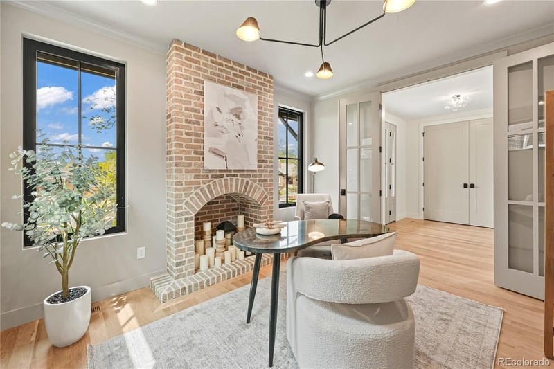 1060 Ogden St, Denver, CO 80209