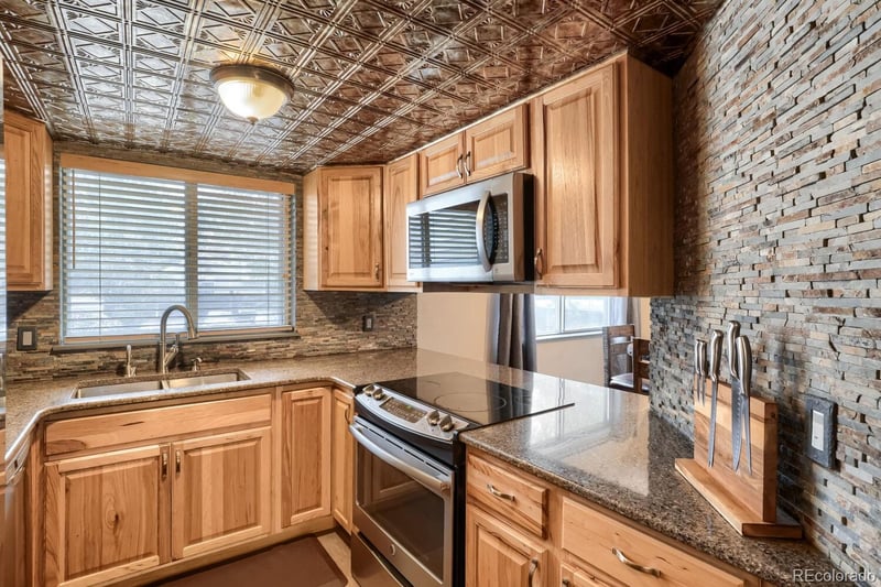 11666 Cedar Ave, Aurora, CO 80012